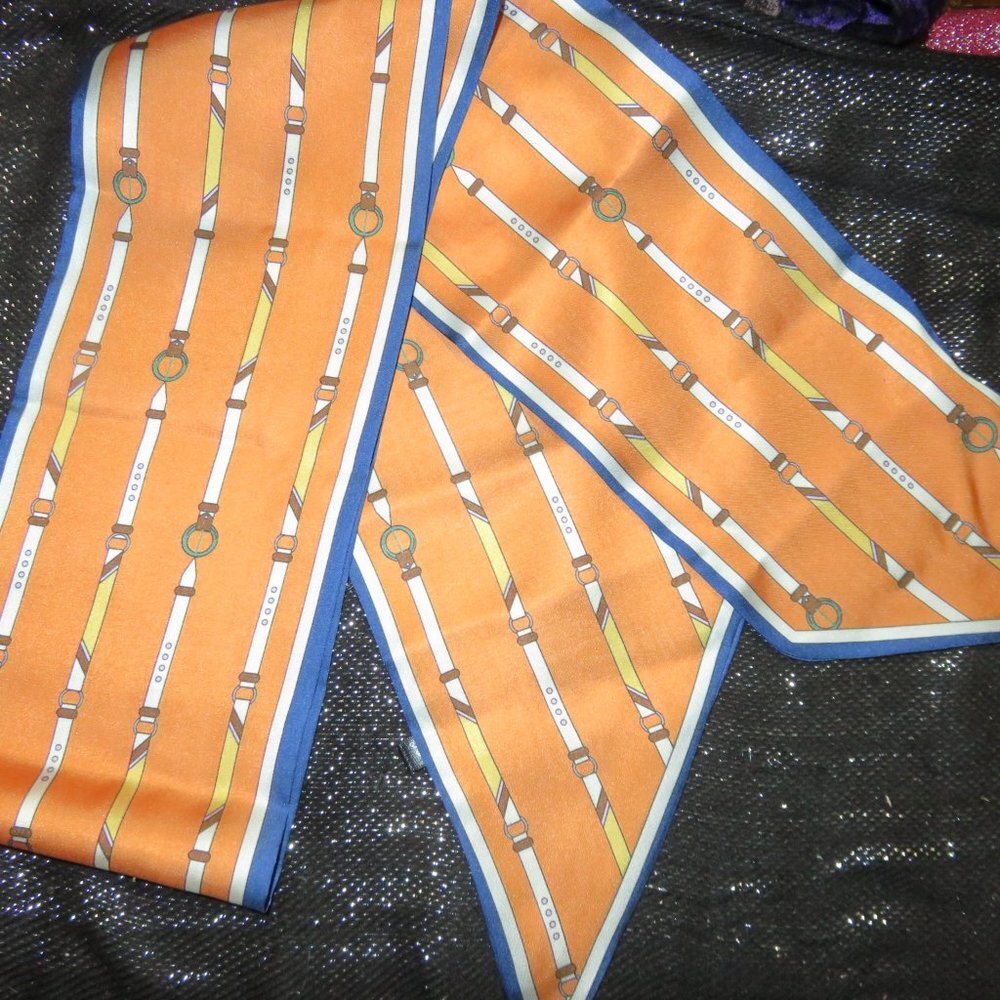 BOGO Luxury Inspired Interlocking Belts Silk Fashion Scarf Twilly Hair Ties